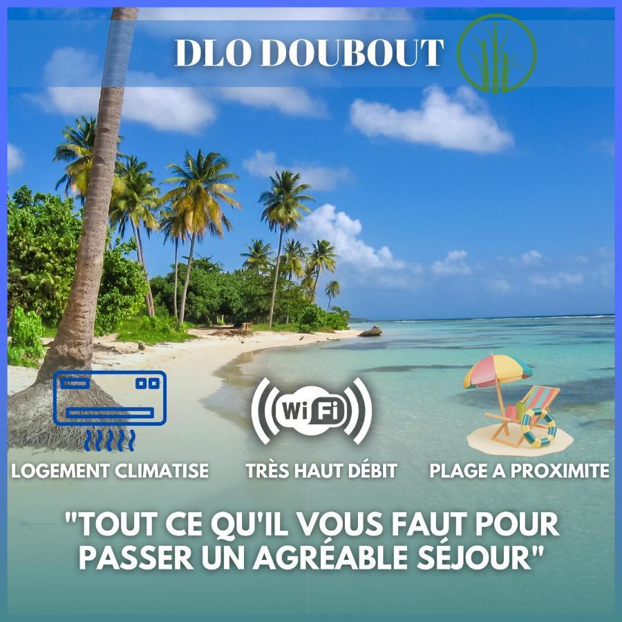 Dlo Doubout Les Pieds Dans L'Eau Daire Sainte-Anne  Dış mekan fotoğraf